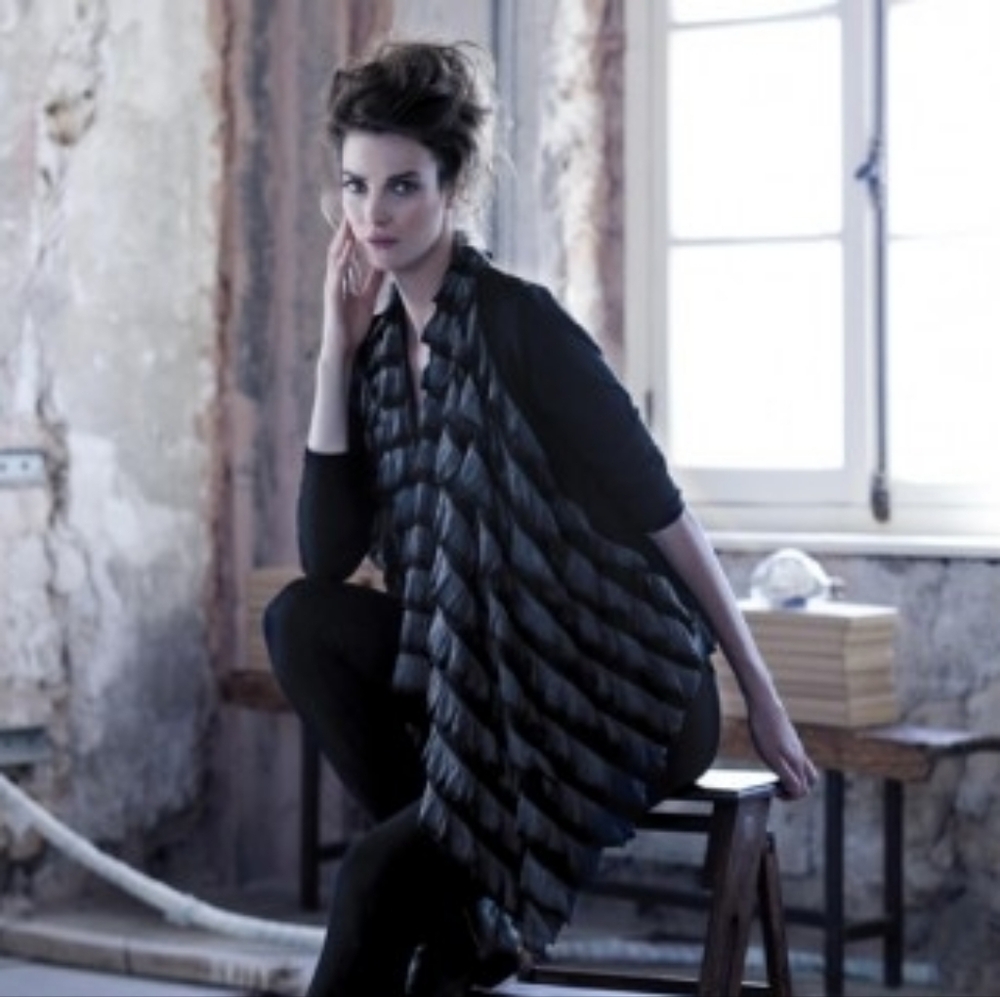 Ronen Chen Black Grey Ruffle Front Cardigan M